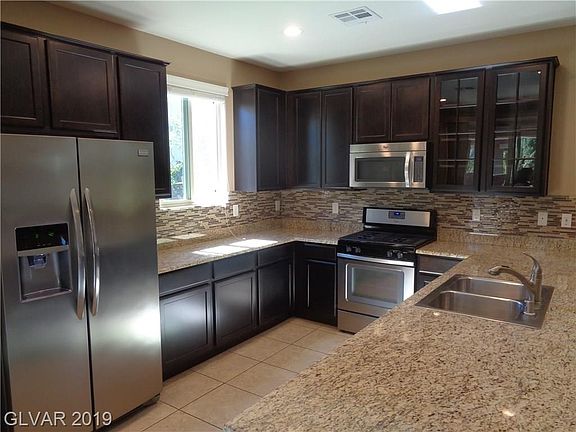 5th image of 10675 Country Knoll Way