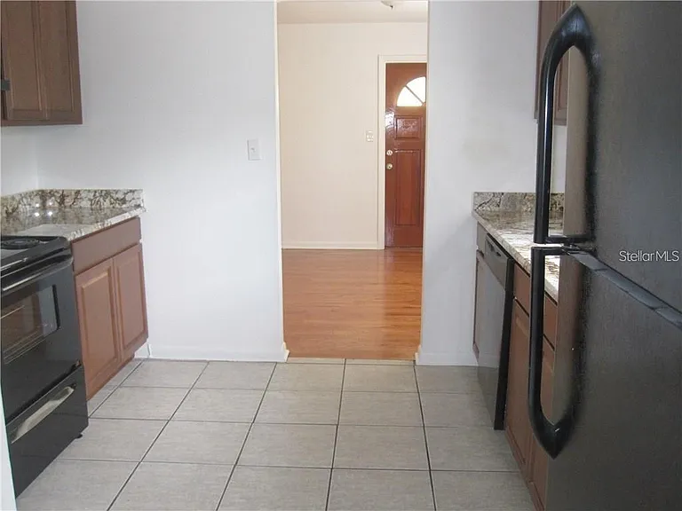 3302 W Wallace Ave — Photo 3
