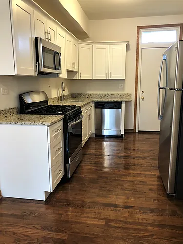 2254 W Berteau Ave #1 Photo 1