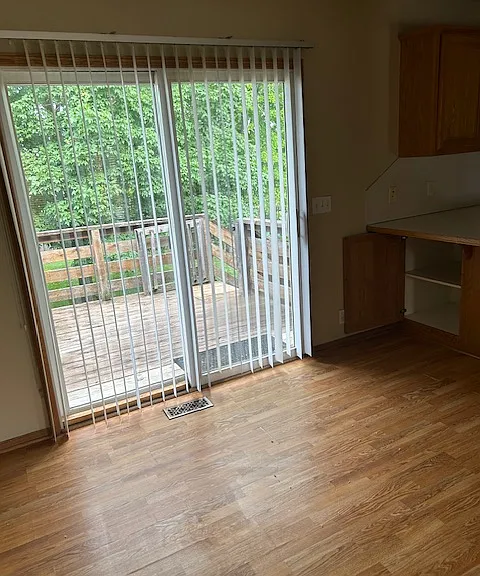 13508 S 35th Ave — Photo 5