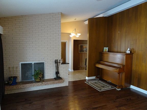2nd image of 13823 90th Ave NW