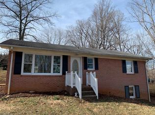 177 Carolina Rd, Mount Airy, NC 27030