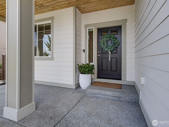 3rd image of 2618 57th Street SE
