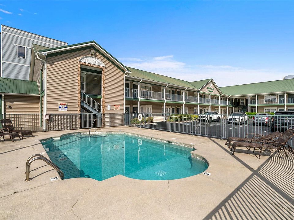 1st image of 2743 Colonial Dr APT 112