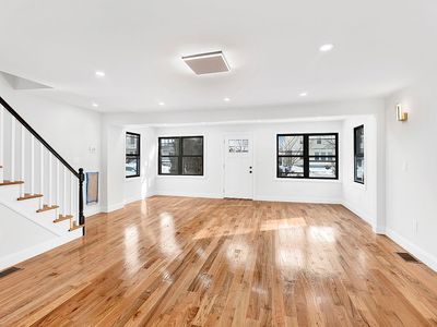 10928 212th St, Queens Village, NY, 11429