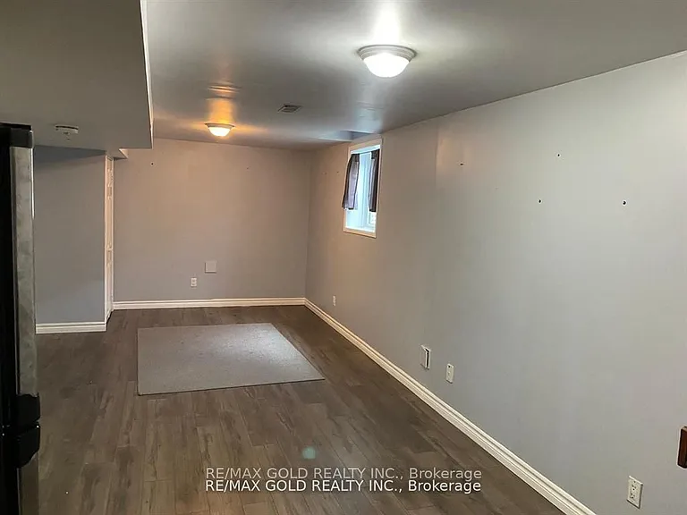 27 Middlecote Dr #BASEMENT — Photo 23