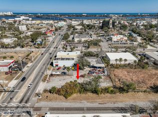 425 W Intl Speedway Blvd, Daytona Beach, FL 32114
