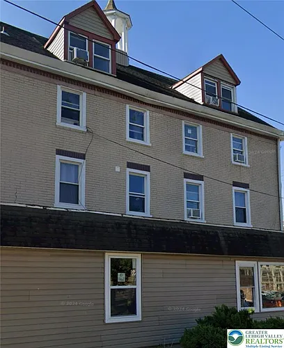 2250 Butler St Photo 1