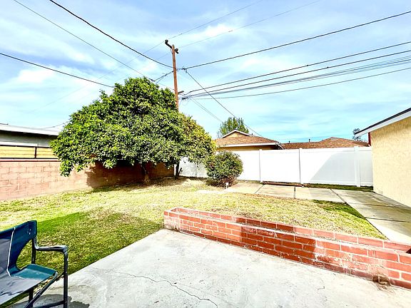4th image of 3120 Tevis Ave