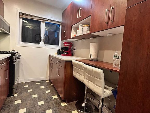 2nd image of 20-54 23rd St #2