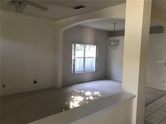 4th image of 608 Lakepark Trl
