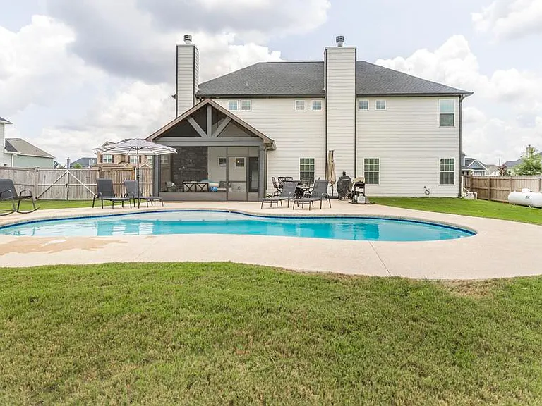 105 Pearl Moss Ln — Photo 37