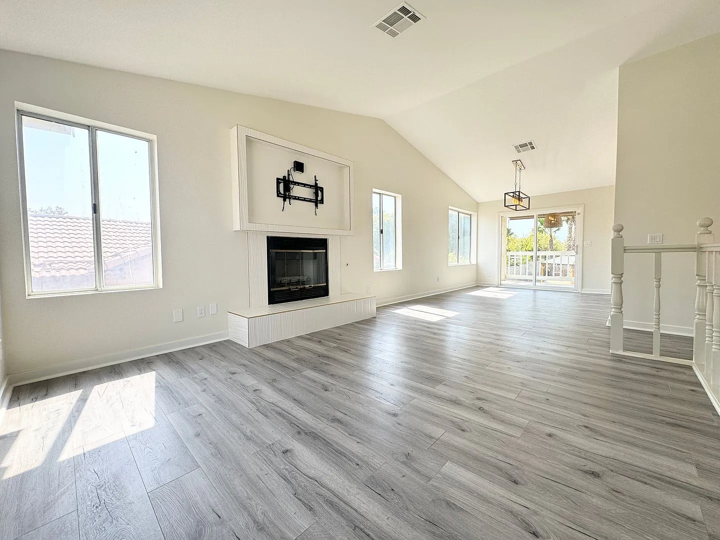 Coming Soon 4 Bed/ 3 Bath Home With Pool And Solar In Cathedral City! — Photo 3