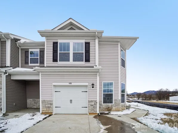 320 Lagoon Rd, Fletcher, NC 28732