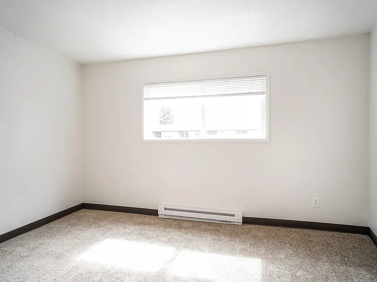 Riviera Apartments — Photo 9