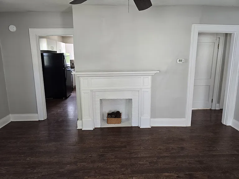 2616 Avondale Ave — Photo 4