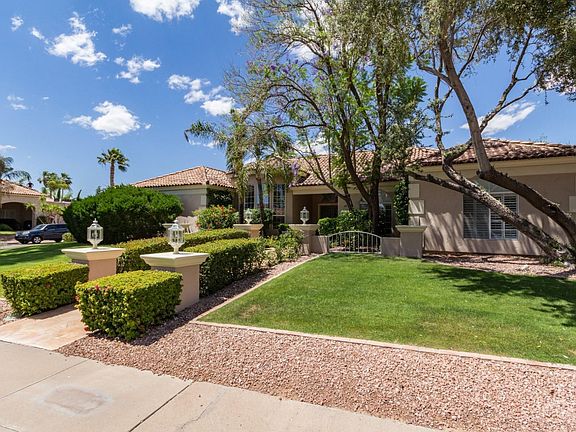 Doubletree - 10110 (2)