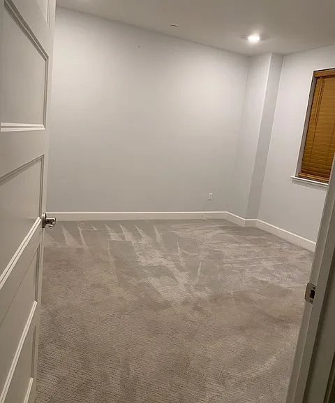 19 Lisbon Ln — Photo 7