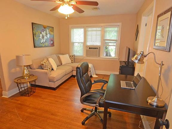 4th image of 1712 N Indiana Ave #8