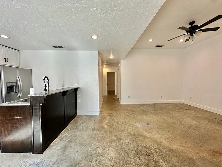 331 Murphey Dr #B — Photo 5