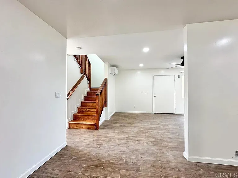 8778 Dallas St — Photo 11