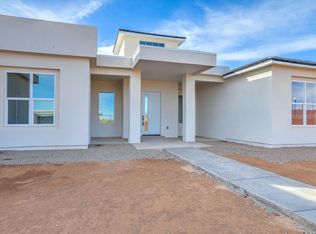 9 Express Dr, Edgewood, NM 87015