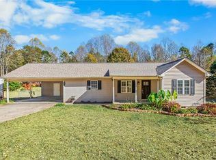 4015 Clay Vann Ln, Winston Salem, NC 27107