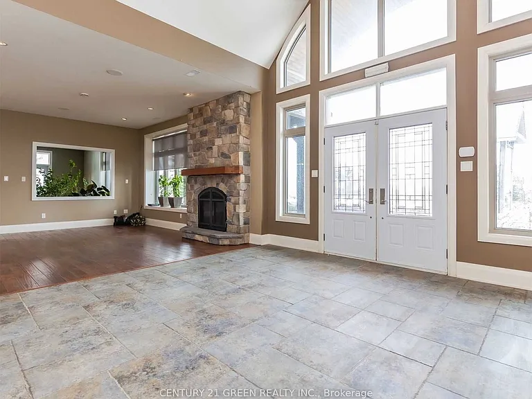 935689 Airport Rd — Photo 14