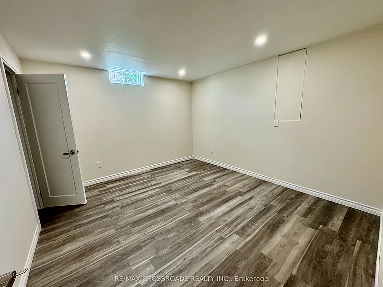 375 Wilfred Murison Ave #BASEMENT — Photo 16