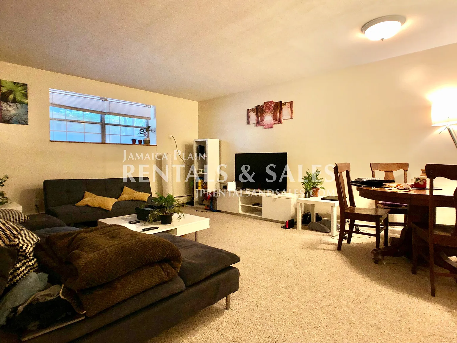 2 bed, 1.0 bath, 800 sqft, $2,400 — Photo 3