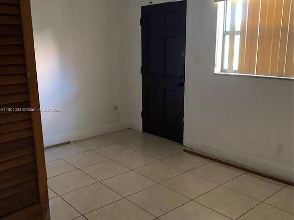 3rd image of 328 SW 1st St #A