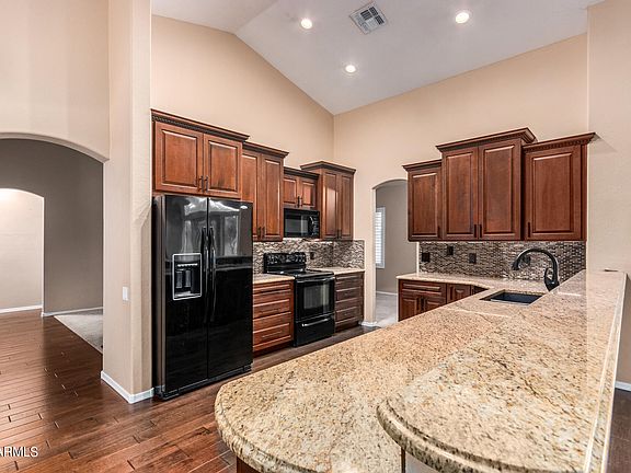3rd image of 21520 N 65th Avenue