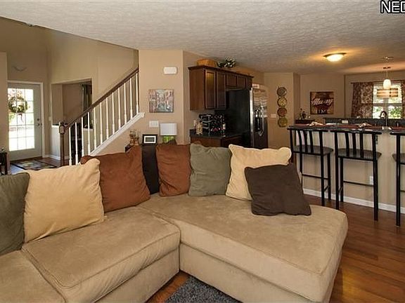 5th image of 869 Wildberry Cir