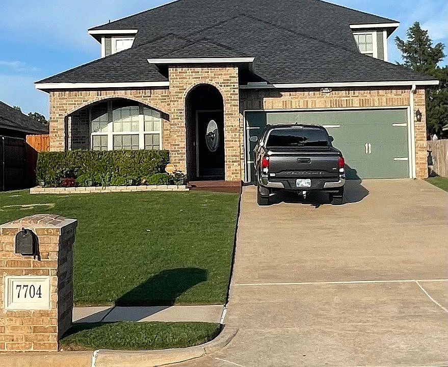 1st image of 7704 Meadow Lake Dr