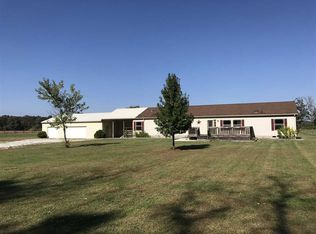11060 E Division Rd, Knox, IN 46534