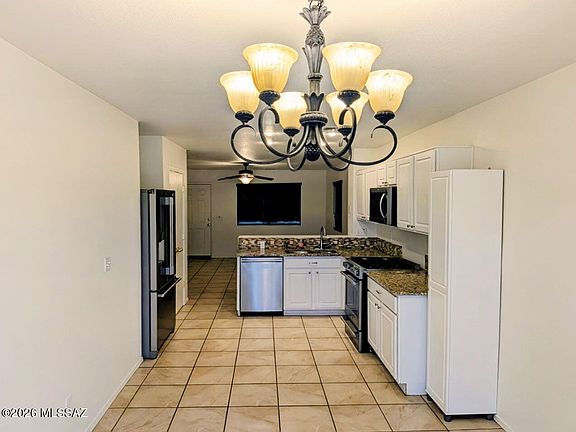 5th image of 1678 E Saint Apollonia St