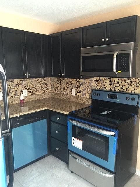 1st image of 4727 Edgewater Dr #A