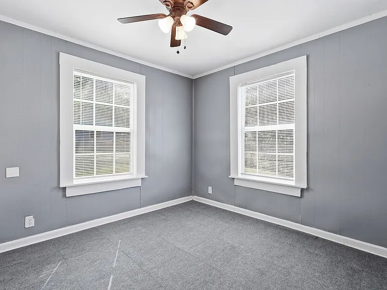 808 Mill St — Photo 15
