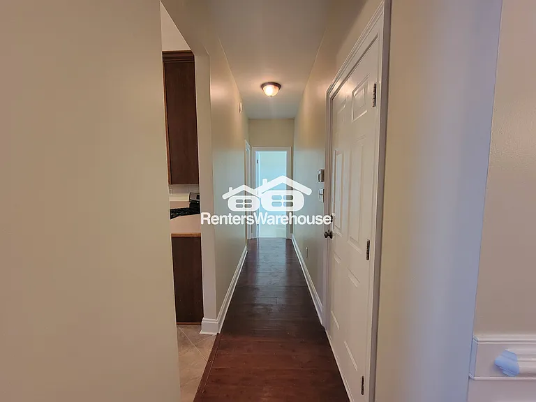 1025 Rowanshyre Cir — Photo 20