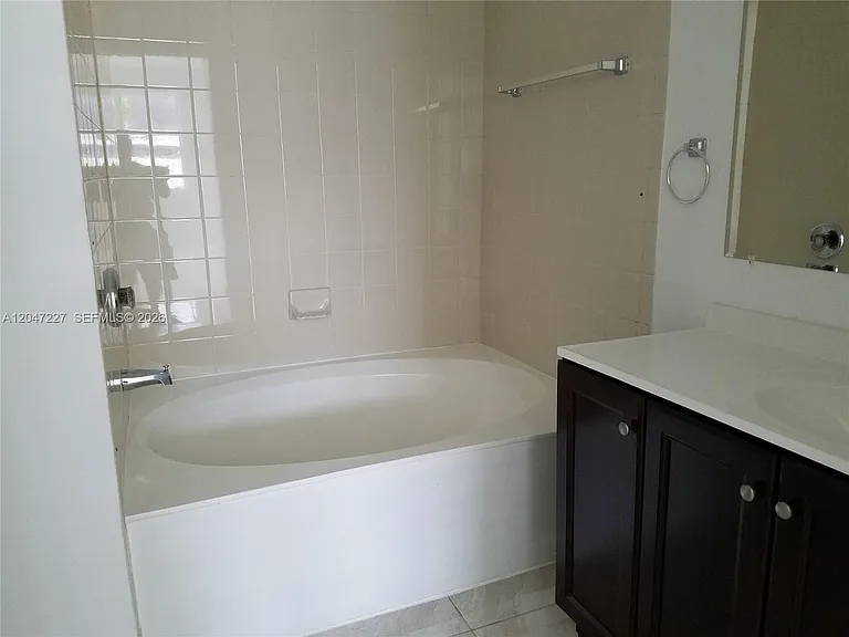 10926 SW 236th Ter #10926 — Photo 11