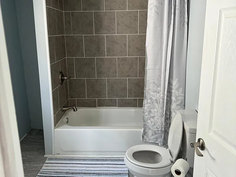 434 Loder St — Photo 10