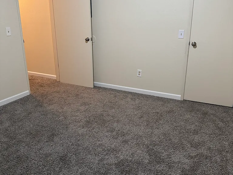 2429 Court St — Photo 13