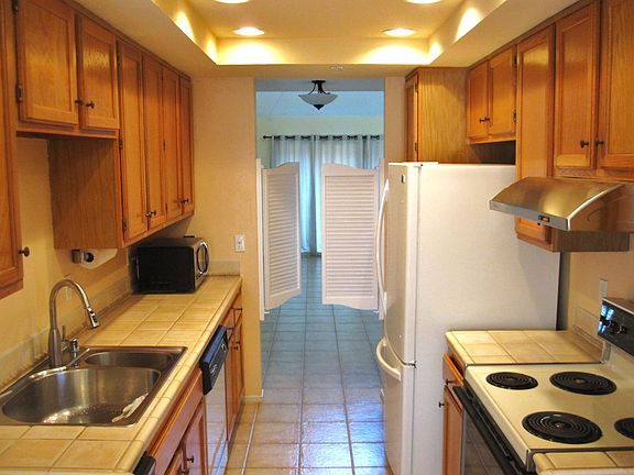 5th image of 38 Pelican Ln #38