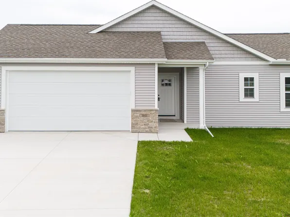 3801 N Woodbury Ln, Janesville, WI 53545