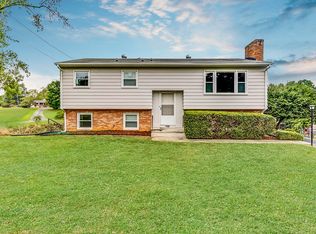 6031 Green Ridge Rd, Roanoke, VA 24019