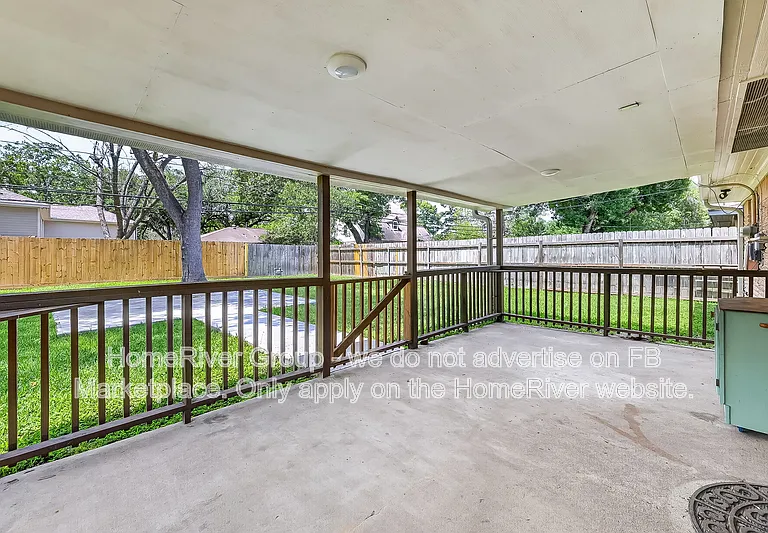 12002 Hillcroft Ave — Photo 4