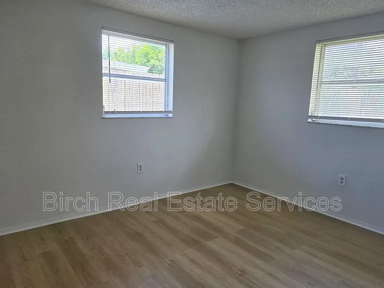 3200 Peterborough St — Photo 12