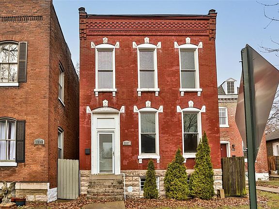 3rd image of 2227 Jules St