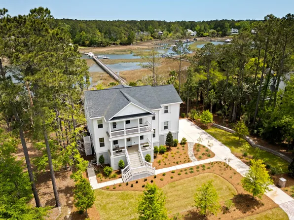 2372 Darts Cove Way, Mount Pleasant, SC 29466