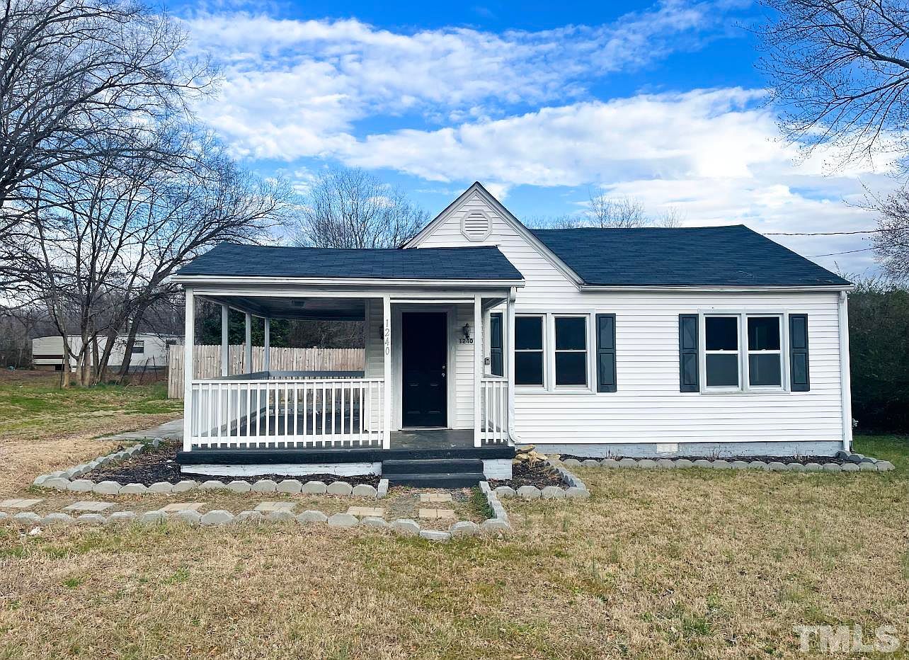 1240 Pointer St, Roxboro, NC 27573 Zillow